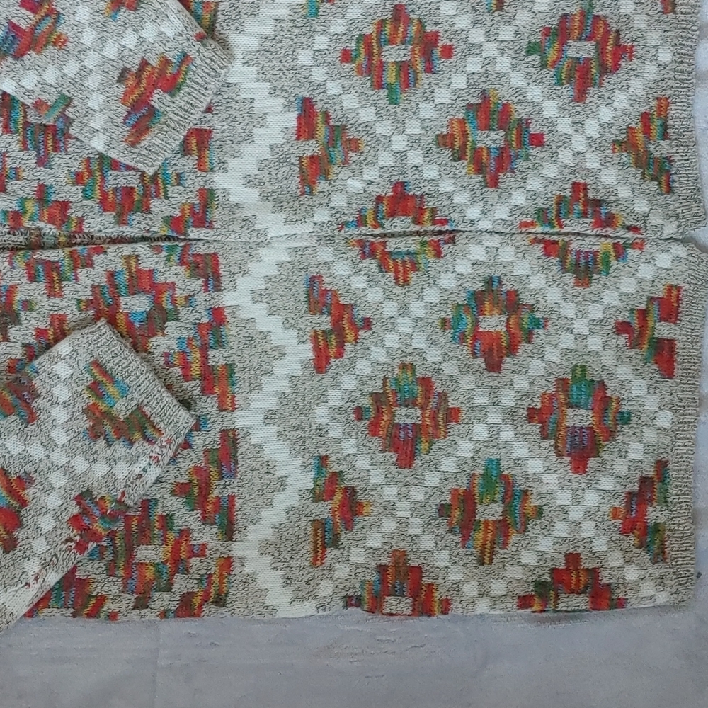 Dreamers by Debut Muliti-colour Aztec Pattern Cardigan - Picture 6 of 10